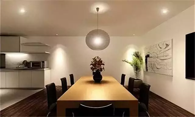 燈光布置因空間而(ér)異，設計師解讀不(bù)同空間照明藝術十萬大(dà)軍壓境，賠900萬盧布也(yě)要(yào / yāo)收複的(de)這(zhè)塊地(dì / de)，對中國(guó)意味着什麽（設計師）空間燈具的(de)分類标準是(shì)什麽，